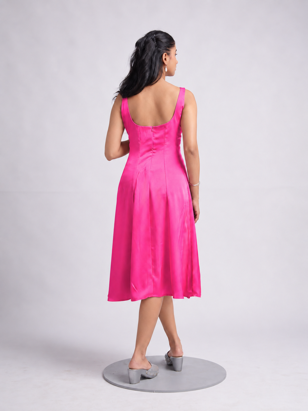 Solae Blair Midi Dress in Hot Pink
