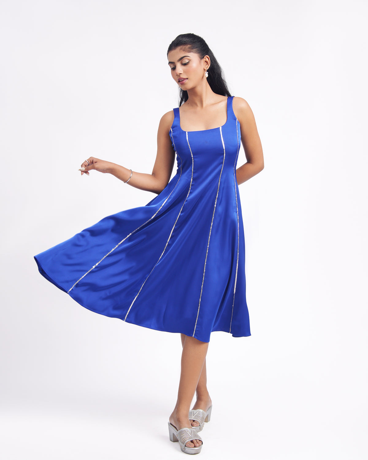 Solae Blair Midi Dress in Royal Blue