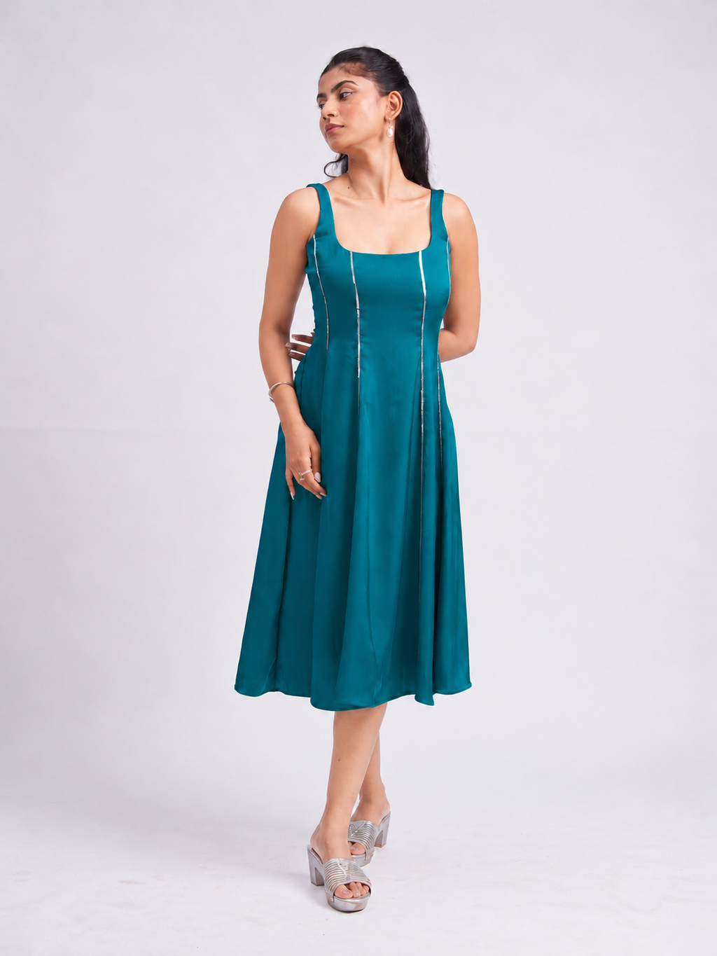 Solae Blair Midi Dress in Teal