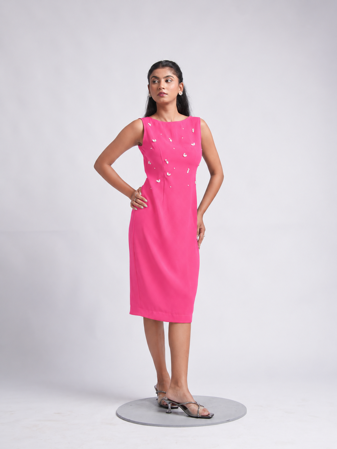 Solae Iris Midi Dress in Pink