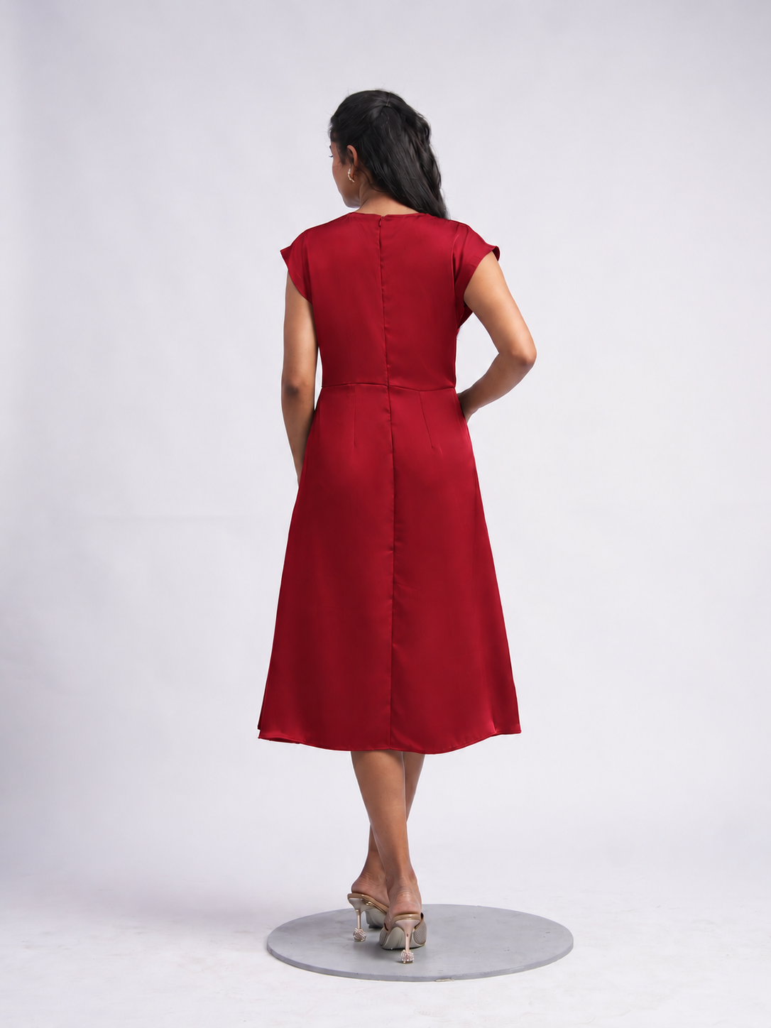 Solae Ripple Midi Dress in Red